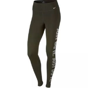 NWT Nike women’s training just do it Oliver Green